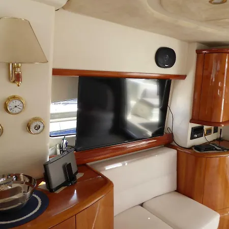 Rhein Yacht Lexa 3*