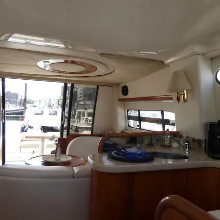 Rhein Yacht Lexa Tekne 3*